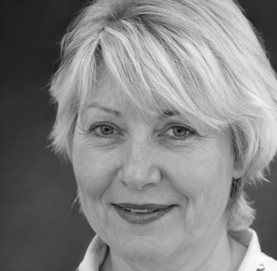 Instructor Deidre Vukoja